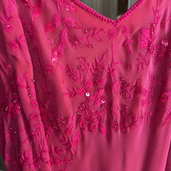 Beautiful fuchsia evening dress - Picture 2 of 11